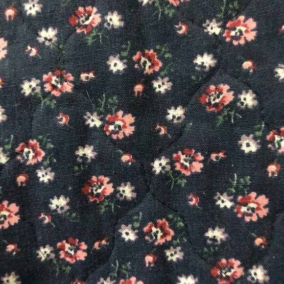Vintage Floral Quilt Coat , Light Quilted Jacket Size Small , Handmade - Picture 7 of 8